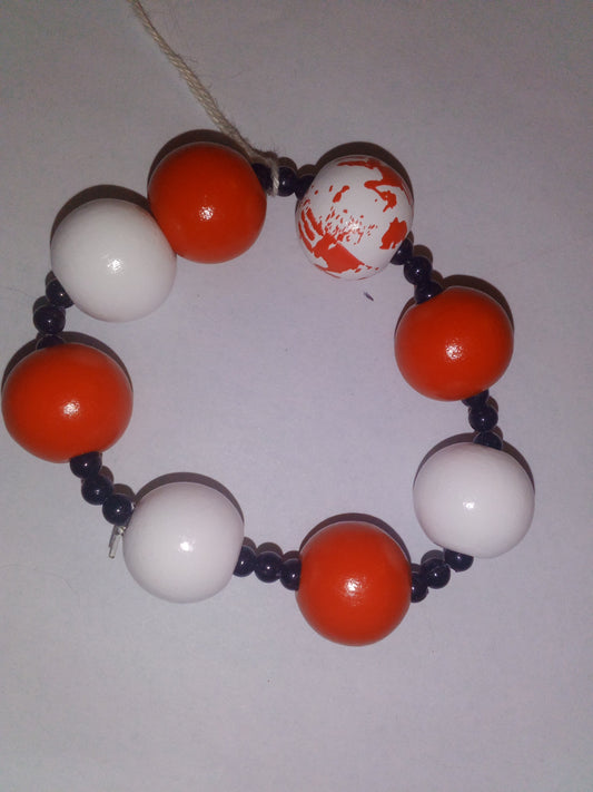 Red and white wood beads( white red hand prints
