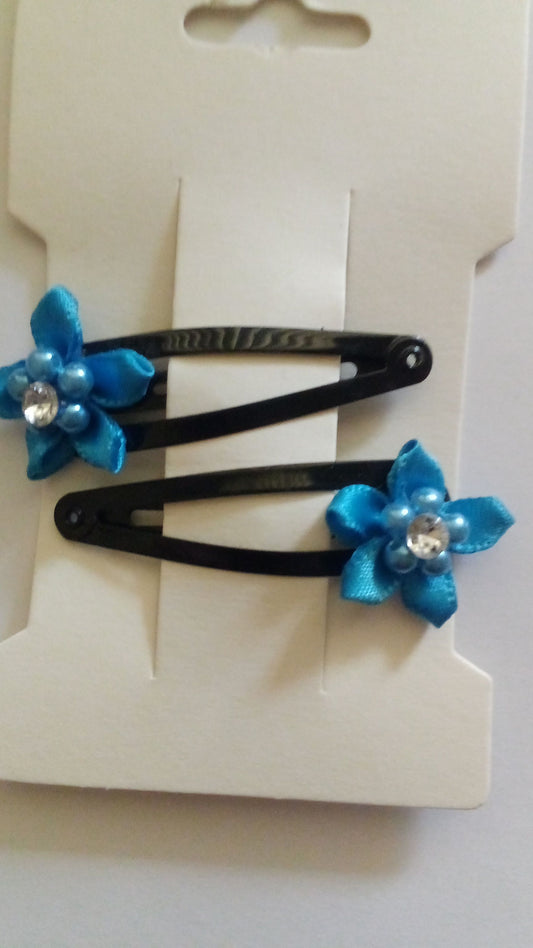 Black hair clip