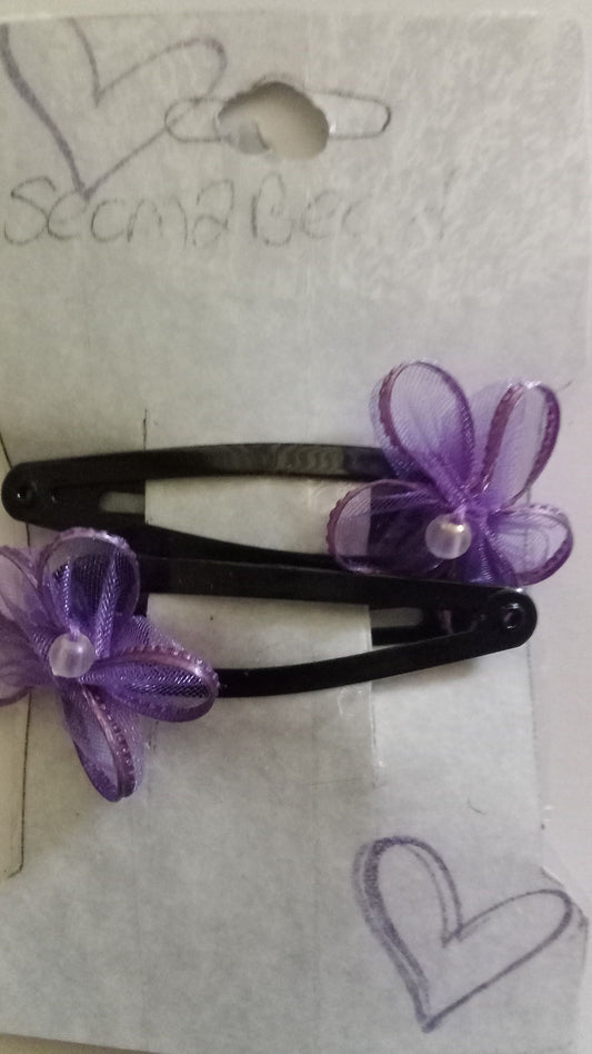 Black hair clip