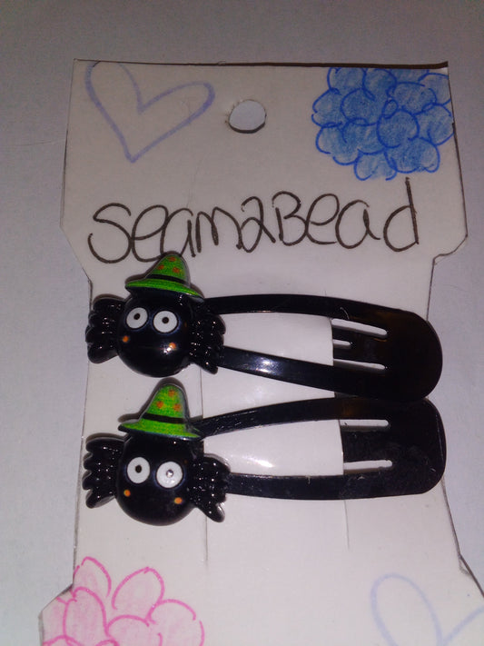 Black spider witch ( black clip)