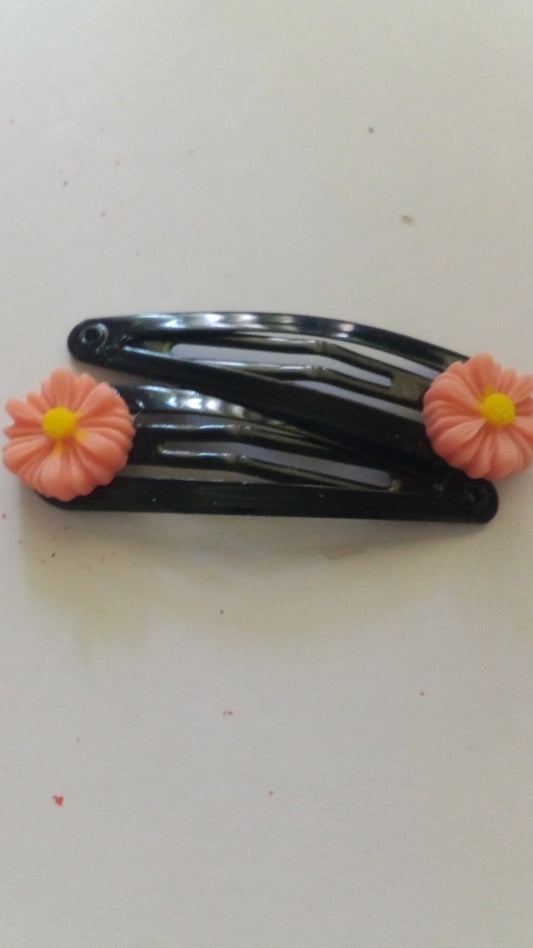 Black hair clip