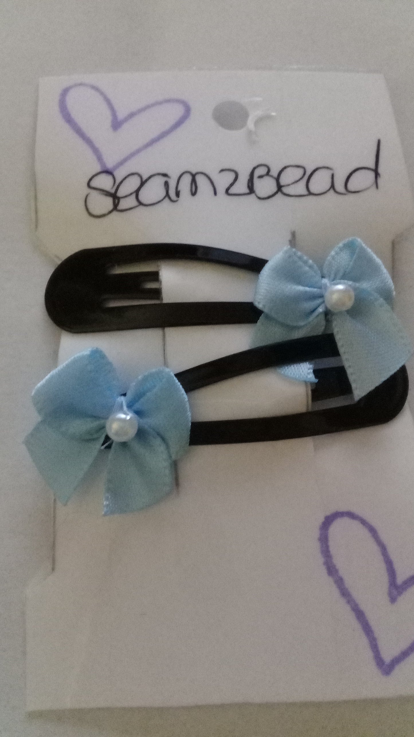 Black hair clip