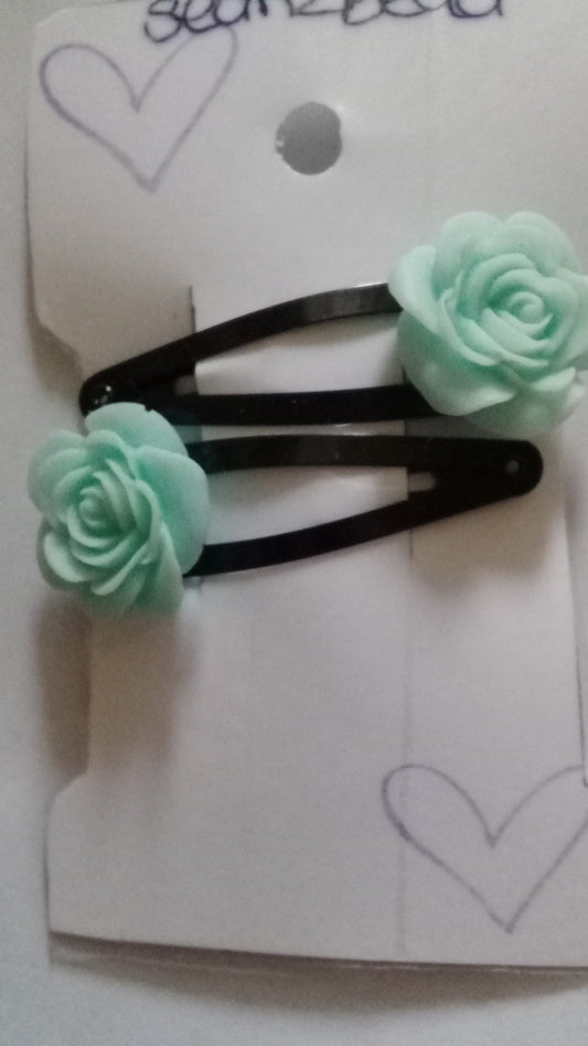 Black hair clip