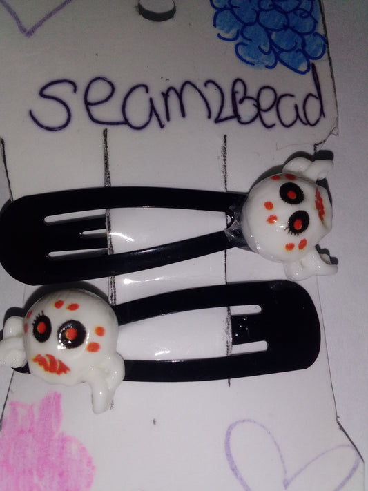 White skull spider