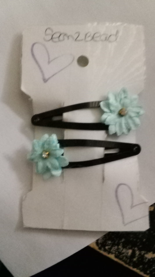 Black hair clip