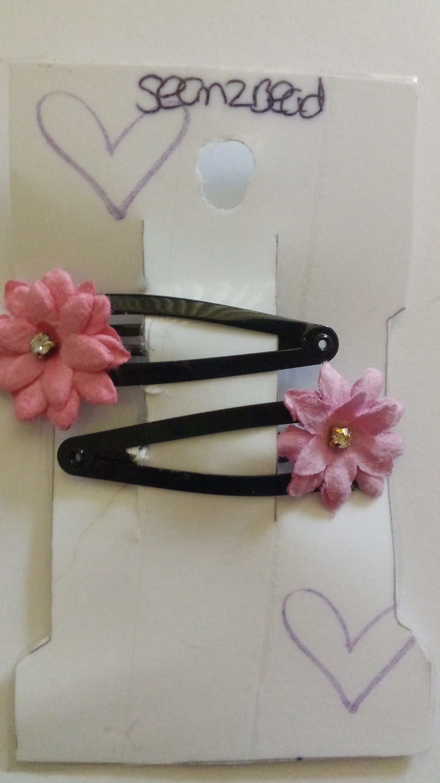 Black hair clip