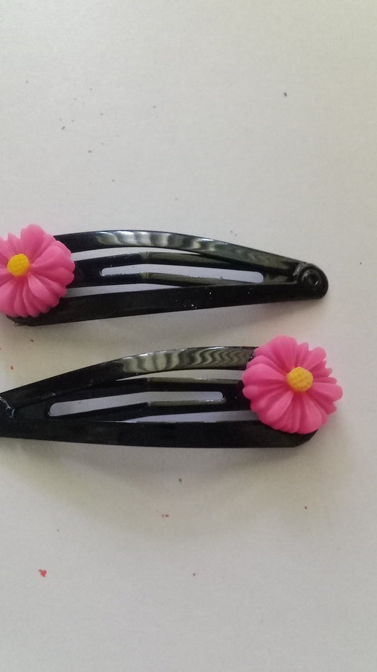 Black hair clip