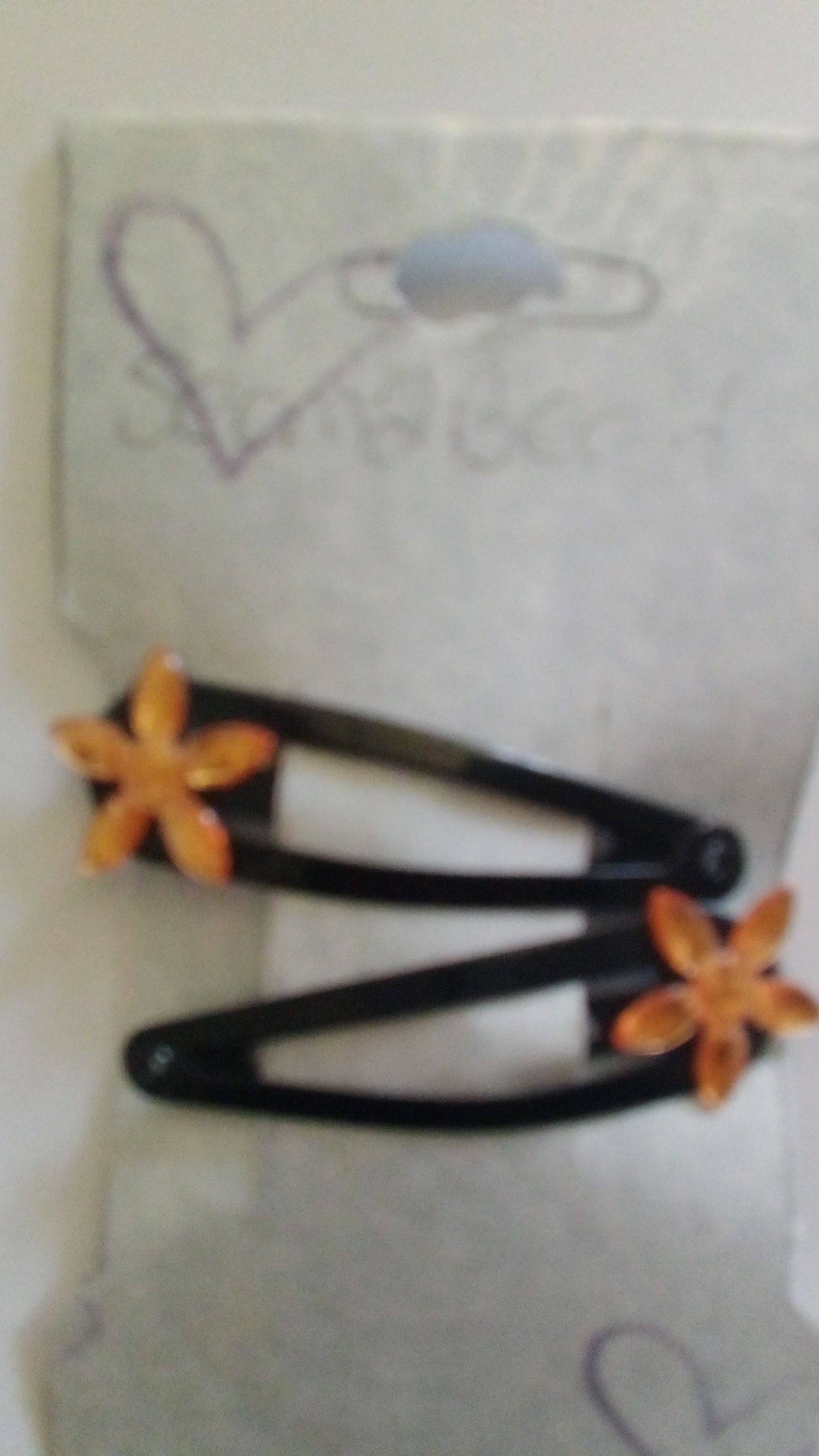 Black hair clip