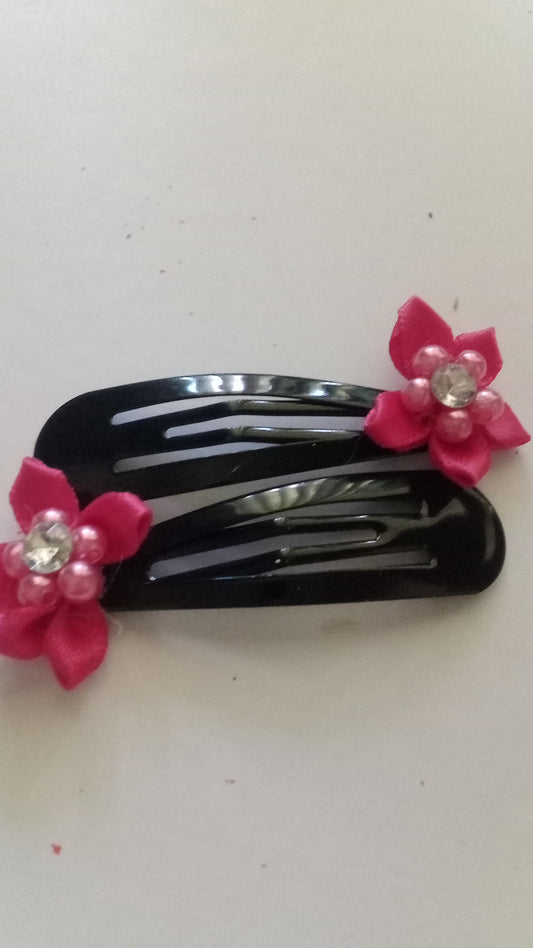 Black hair clip