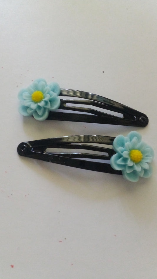 Black hair clip