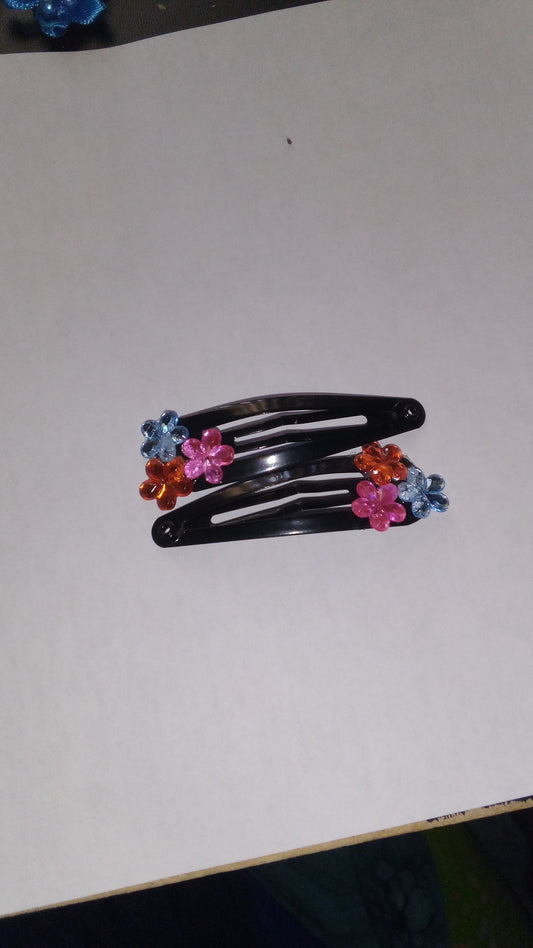 Black hair clip