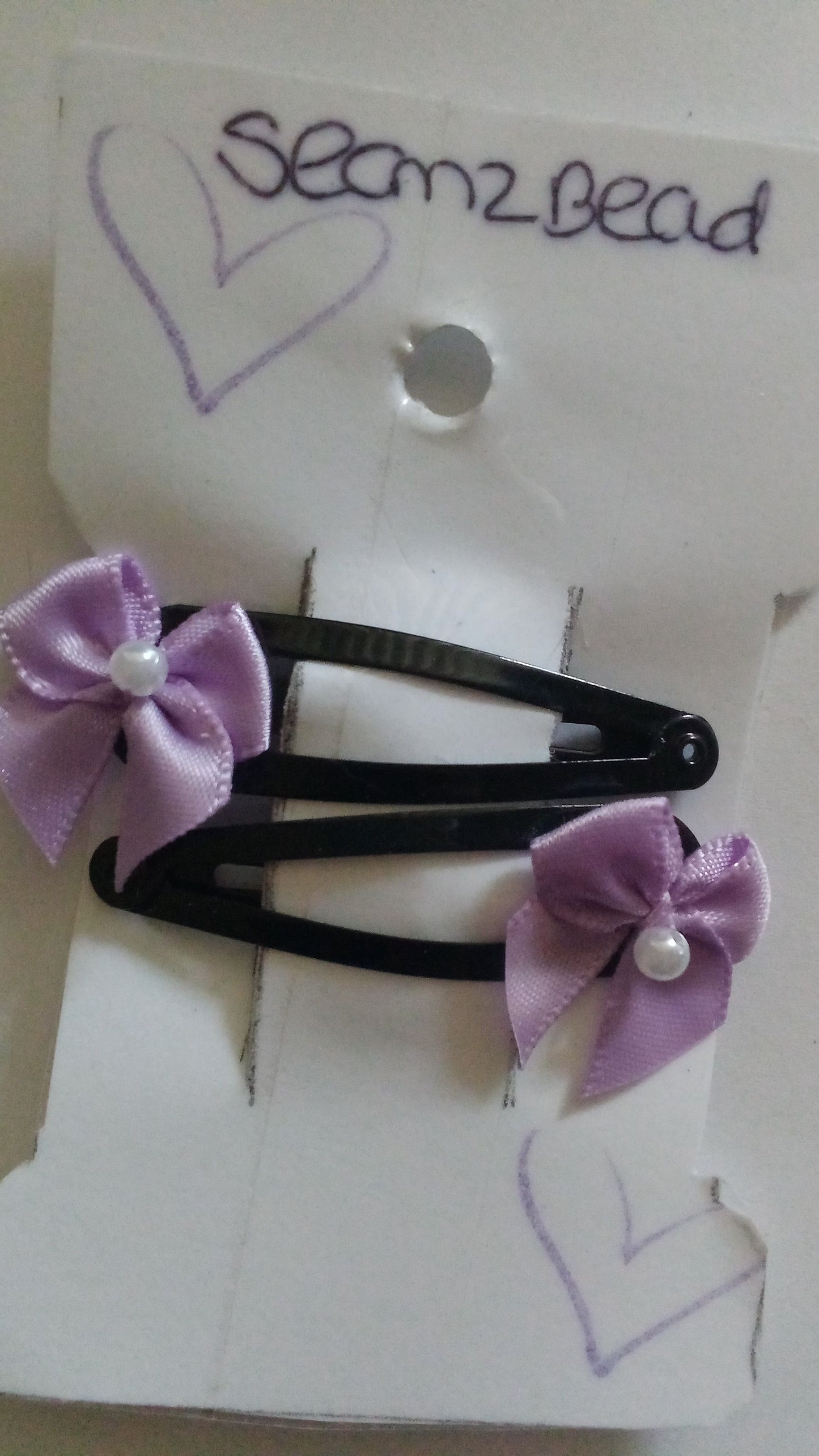 Black hair clip