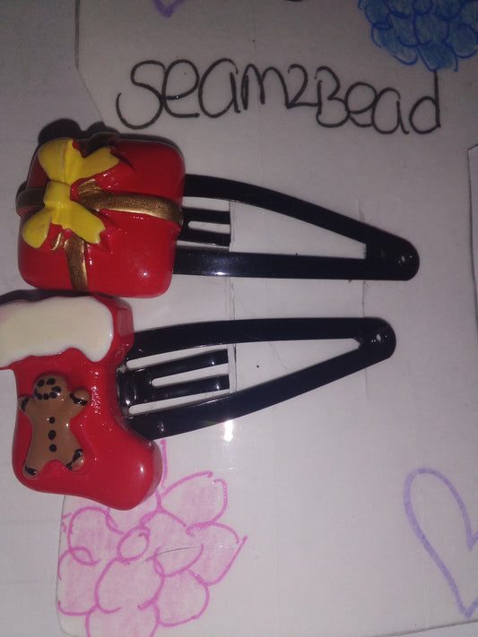 (big) red present (big) stocking with ginger bread